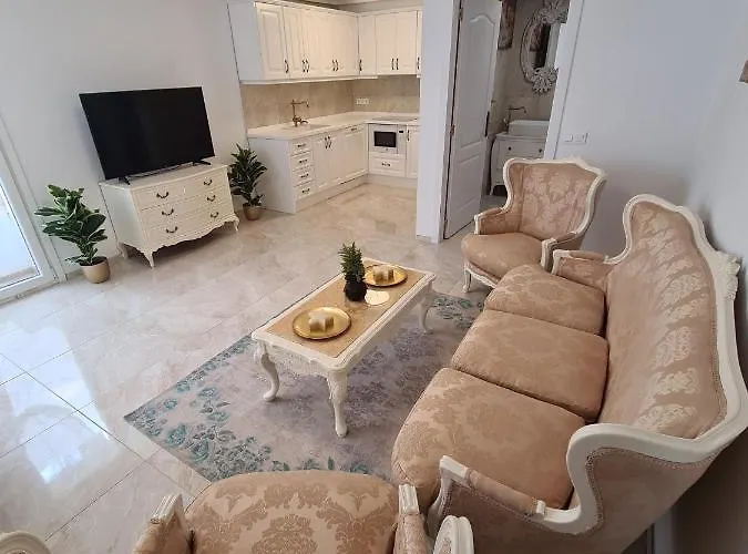 Retro 1 Bedroom Apartment